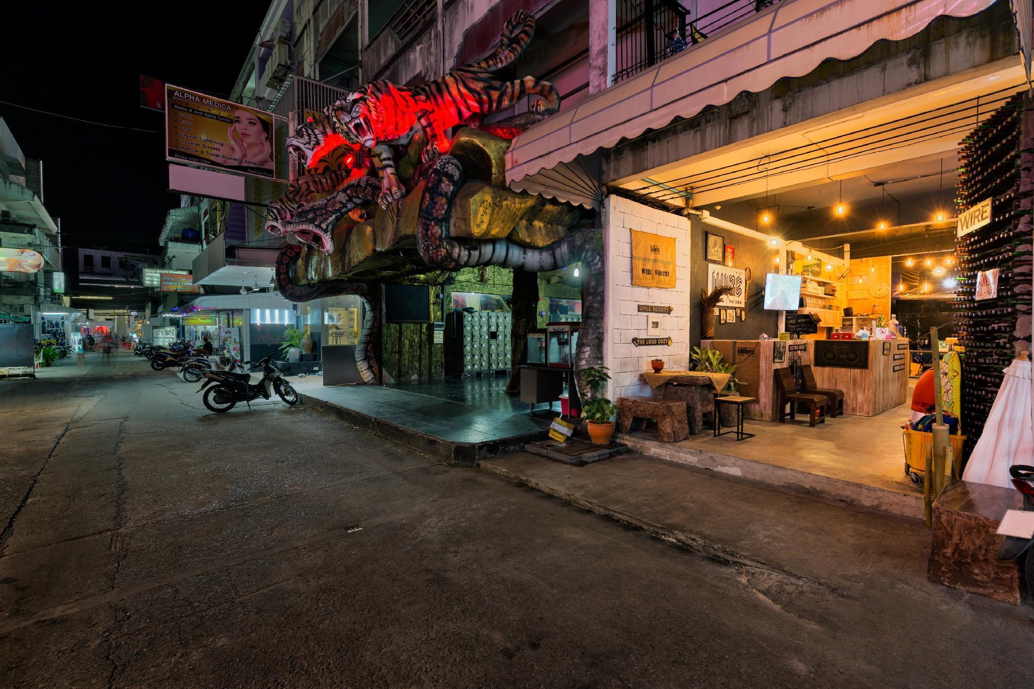 Wire Hostel Patong Dış mekan fotoğraf