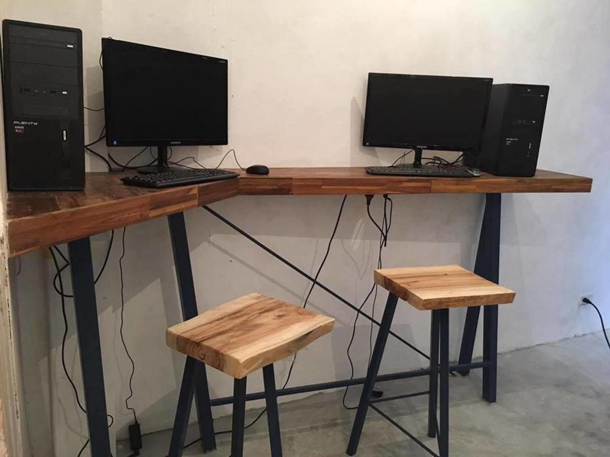Wire Hostel Patong Dış mekan fotoğraf